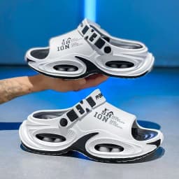 Light luxury and soft men's sandals 2026 new thick-soled anti-skid outdoor driving two wear beach shoes