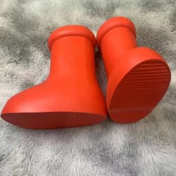 Astro Boy Style Japanese Minimalist Mid-Calf Rain Boots for Men, Fashionable Waterproof Outdoor Boots, Lightweight and Durable Rubber Shoes