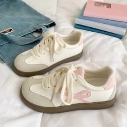 2026 Spring Summer Thick Soled Relaxed Training Shoes Women's New Retro Casual Shoes Student Sports Shoes
