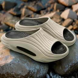 2026 New Arrival Fashion Chunky Slides, Ultra Soft Cloud Slippers, Lightweight Anti-slip Thick Sole Sport Sandals, Unisex Indoor