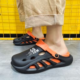 Summer Men‘s Outdoor Sandals Slippers Beach Comfortable Thick Soft Sole Clogs Men Casual Shoes Garden Shoes Mens Beach Sandals