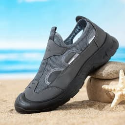 2025 Summer Men's Sandals New Hollow Breathable Beach Shoes Ultra Light Anti Slip Summer Casual Shoes Walking Shoes