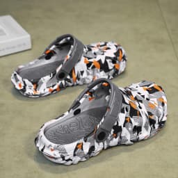 2026 Men Hole Clogs Slippers Men Garden Shoes For Men Arch Support Slides Summer Fashion Beach Slippers Non-slip EVA Slippers