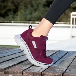 Unisex Comfortable Walking Shoes Lightweight Breathable Non Slip Wide Toe Shoes Casual Sneakers All Season Walking Footwear