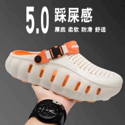 New hole shoes for men in summer, thick soled, non slip, breathable driving sandals, durable and fashionable beach shoes