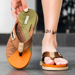 Summer trend contrasting flip flops for men wearing non-slip soft bottom braided beach sandy rubs