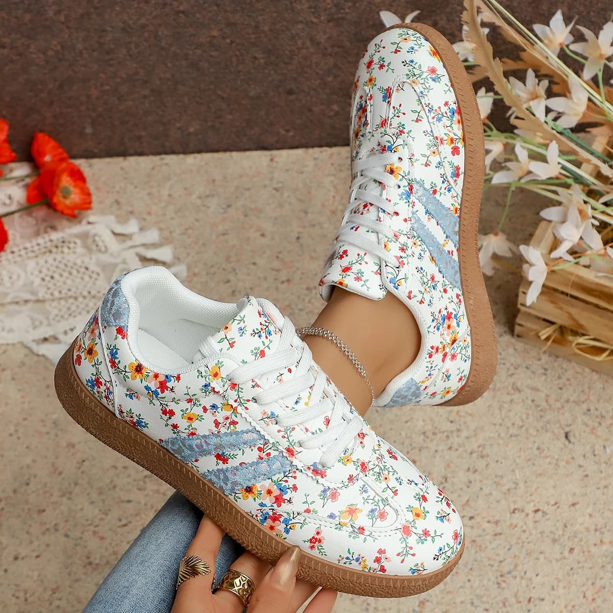 New Women's Floral Sport Shoes Comfortable Breathable Single Shoes Outsole Round Toe Casual Style Female Lightweight Sneakers
