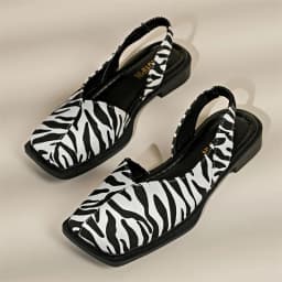 Leather Toe Cap Sandals for Women 2024 New Flat Bottomed Square Toe Single Shoes, Retro Exterior Wear, Anti Slip Beach Slippers