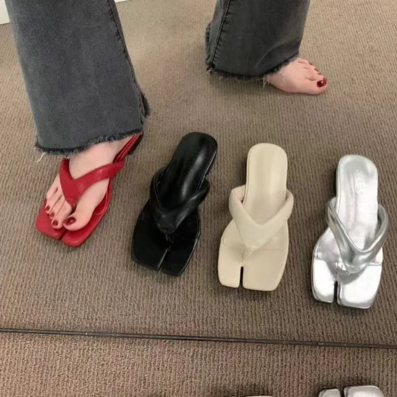 Plus-Size Summer Hot-Selling Toe-Separating Slippers for Women, Thong Flip-Flops, Cool Sandals
