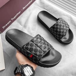 Summer Beach Slippers Men's Fashion Comfortable Breathable Sandals Indoor and Outdoor Sandals Plus Size 46 47