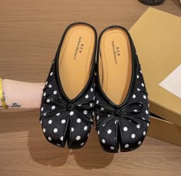 Fashion Butterfly-knot Split Toe Slippers Women Tabi Ninja Ballet Flats Comfortable Walking Loafers Ladies All-match Mules Shoes