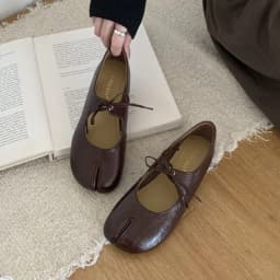 Tabi Ninja Moccasins Round Split Toe Retro Color Women Single Shoes Buckle Strap 2024 Spring Casual Soft Mary Janes Shoes