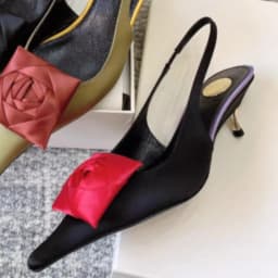 2026 Summer Women's New Pointed Shallow Mouth Sandals Fashion Show Party Wedding Women's Large Size Stiletto Sandals