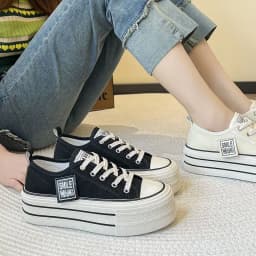 2026 New Women's Black Platform Canvas Sneakers Lace-up Comfortable Shoes Fashion Outdoor Multi-functional Sports Canvas Shoes