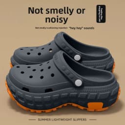 2026 New Thick soled perforated shoes for men's summer new trend slip resistant wear-resistant and odorless sandals for driving
