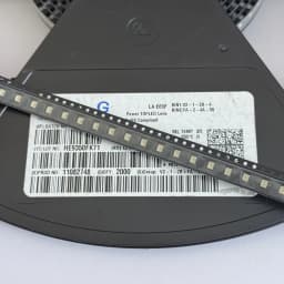 50PCS LAE65F LYE65F LSE65F 3528 SMD LED WITH LENS PLCC-4 COMMON CATHODE 50mA 60 degrees beam angle LA LS LY E65F