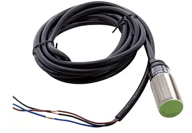 10PCS PR18-8DP PR18-8DN PR18-5DP PR18-5DN PR12-2DN PR12-4DN PR30-15DN Proximity Switch Sensor New High-Quality