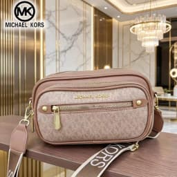 Michael Kors Women's Shoulder Crossbody Bag MK Classic Letter Camera Bag Fashionable and Casual Outdoor Shopping Travel Bag