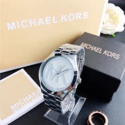 Brand new Michael Kors MK fashion single-row crystal letter watch bag, pink scale, stylish and personalized girl’s handbag