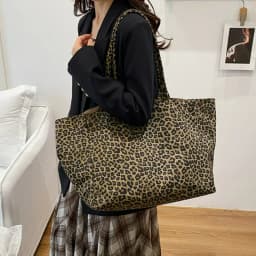 Fashionable Leopard Print Shoulder Bag Women Texture Simple Crossbody Tote Handle Bag Casual Versatile and Commuter Storage Bag