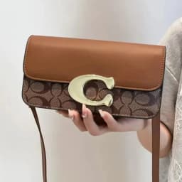 2026 Women's Retro Tofu‑Shaped Small Square Bag, Fashion Versatile High‑Grade Texture Shoulder Crossbody Messenger Purse