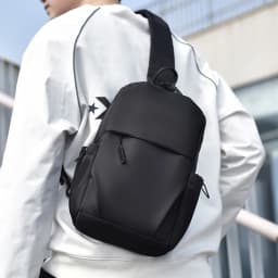 Men's Multifunctional Chest Bag with Adjustable Shoulder Straps Business Shoulder Bag Suitable for Sports Business Travel Commut