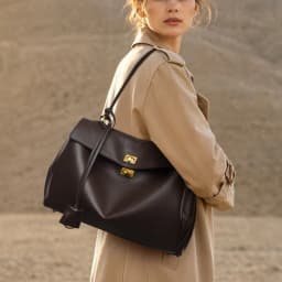 New Stylish Large-capacity Platinum Bag Women's Casual Versatile Commuting Crossbody Bag Modern Neutral Business Handbag