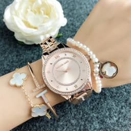 Brand new Michael Kors luxury women's bag with a diamond-studded dial, quartz movement, casual business style, alloy material, s