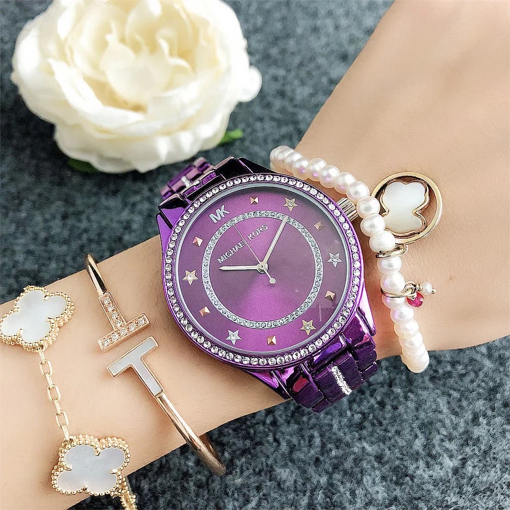 Brand new Michael Kors luxury women's bag with a diamond-studded dial, quartz movement, casual business style, alloy material, s
