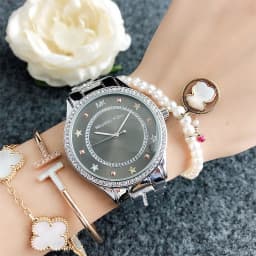 Brand new Michael Kors luxury women's bag with a diamond-studded dial, quartz movement, casual business style, alloy material, s