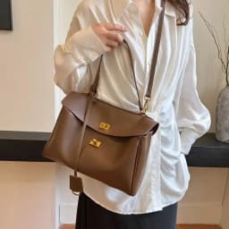 Soft French Niche Tote Bag Large Capacity Elegant Underarm Shoulder Bag Fashionable Casual Spacious Luxury Handbag