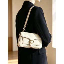2026 New European Fashionable Solid PU Leather C-Lock Mini Square Underarm Crossbody Bag, Versatile Daily Purse for Women