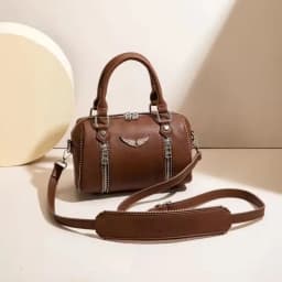 2026 Vintage Classic Leather Bag For Women Elegant Solid Color Commuter Purse Best Superstar Show Unique Casual Design