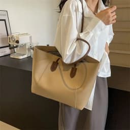 Hot Selling Light Luxury Sewing Thread PU Zipper Women's Handbag High Quality Fashionable Commuting Women's Shoulder Bag
