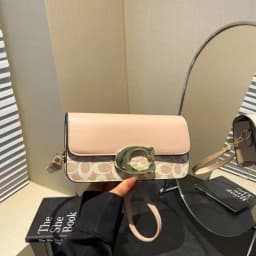 2026 European Style New niche Luxury Solid Color Tote Bag, Retro Minimalist Square Fashionable Versatile Crossbody Bag