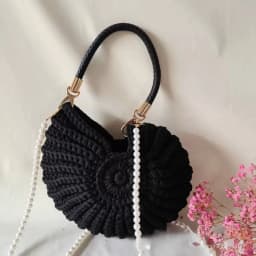 Handwoven Shell Handbag with Pearl Chain Strap, Large Capacity Boho Beach Bag for Women, Beige Summer Vacation Tote Bag, Ideal f