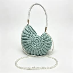 Handwoven Shell Handbag with Pearl Chain Strap, Large Capacity Boho Beach Bag for Women, Beige Summer Vacation Tote Bag, Ideal f