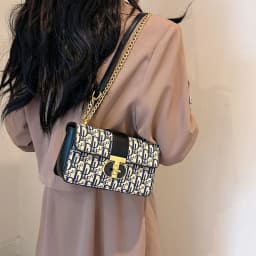 High-quality women's handbags2026New French-style printed chain crossbody bag, versatile shoulder bag, vintage small square bag