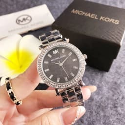 Brand new Michael Kors luxury women's watch bag, diamond-accented dial, quartz movement, casual business style, alloy material,
