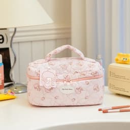 Soft and cute plaid KT cat quilted makeup case for girls, portable layered storage bag, Cinnamoroll travel cosmetic organizer st