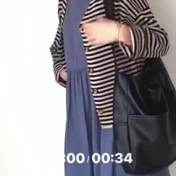 The Neutral Color Bags Are Suitable for Daily Commuting and Going to School They Include Single-Shoulder Bags and Tote Bags.