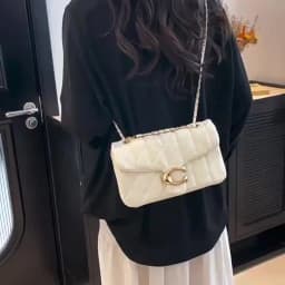 2025Small Fragrant Wind Bag Handbag Rhombic Chain Bag 2026 New One-shoulder Messenger Bag Joker High Sense Small Square Bag Tide