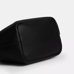 Women Small Kisslock Top Handle Bag Frame Clasp Clutch Party Bag 2026 Spring New Microfibe Leather