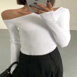 Fashion Skew Collar Off-shoulder Long-sleeved T-shirts Women Spring 2024 New Solid Slim Fit Crop Top Sexy Hollow Out Tees Shirts