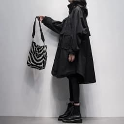 Autumn 2026 New Korean Version of Black Hooded Long Sleeve Leisure With Loose and Slimming Long Trench Coat For Women to Commute