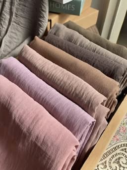 Premium Velvet Satin Chiffon Hijab Scarf Women Luxury Soft Plain Shawl For Women Muslim Hijabs Turban Femme Chic Ramadan