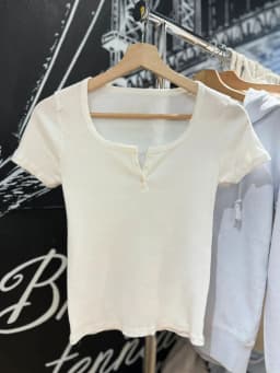 Three Buttons Creamy Yellow Cute T-Shirts Women 2023 Summer O-Neck Soft Cotton Short Sleeve Slim Tees Y2k Sweet Girl Crop Tops