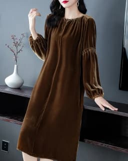 Plus Size Autumn Long Sleeve Vintage Velvet Party Dress Korean Fashion Winter Long Sleeve Elegant Retro Street Wear Velour Dress