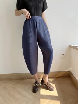 Miyake Pleated Pants Women's 2023 New Banana Pants Fashion All-Match Pleated Pants Casual Loose Wide-Leg Pants Streetwear Women