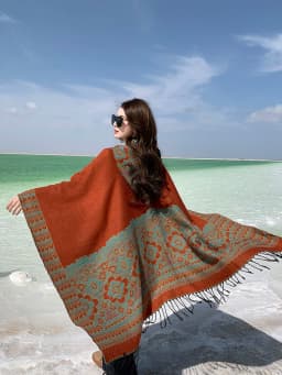 GypsyLady Boho Floral Knitted Cloaks Capes Hoodies Vintage Thick Warm Auturm Winter Women Ethnic Tassels Cloak Poncho Outwear